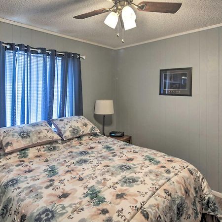 Lake Havasu Home With Pool - 2 Miles To Waterfront! مدينة ليك هافاسو المظهر الخارجي الصورة