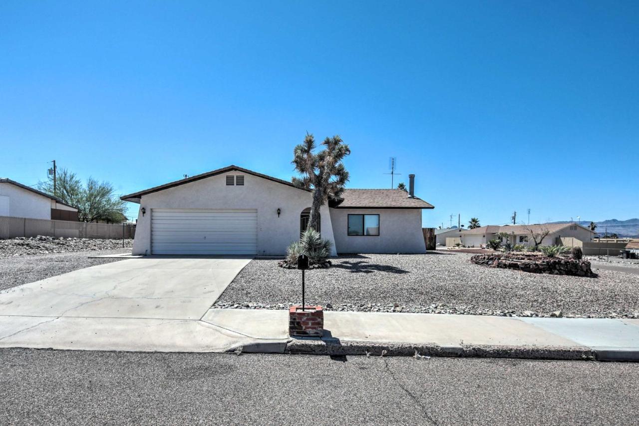 Lake Havasu Home With Pool - 2 Miles To Waterfront! مدينة ليك هافاسو المظهر الخارجي الصورة