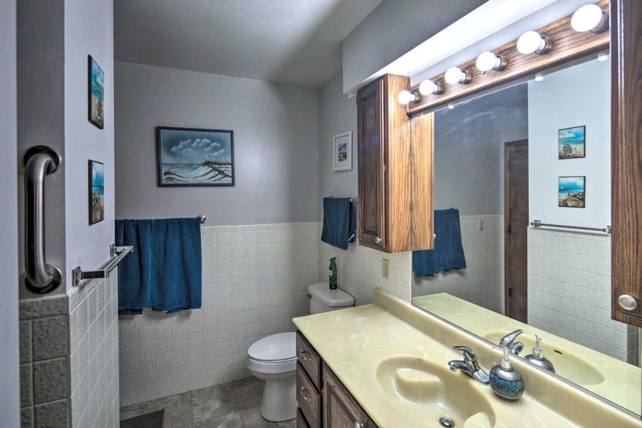 Lake Havasu Home With Pool - 2 Miles To Waterfront! مدينة ليك هافاسو المظهر الخارجي الصورة
