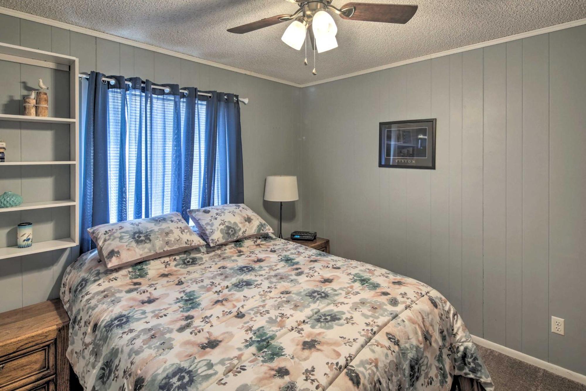 Lake Havasu Home With Pool - 2 Miles To Waterfront! مدينة ليك هافاسو المظهر الخارجي الصورة